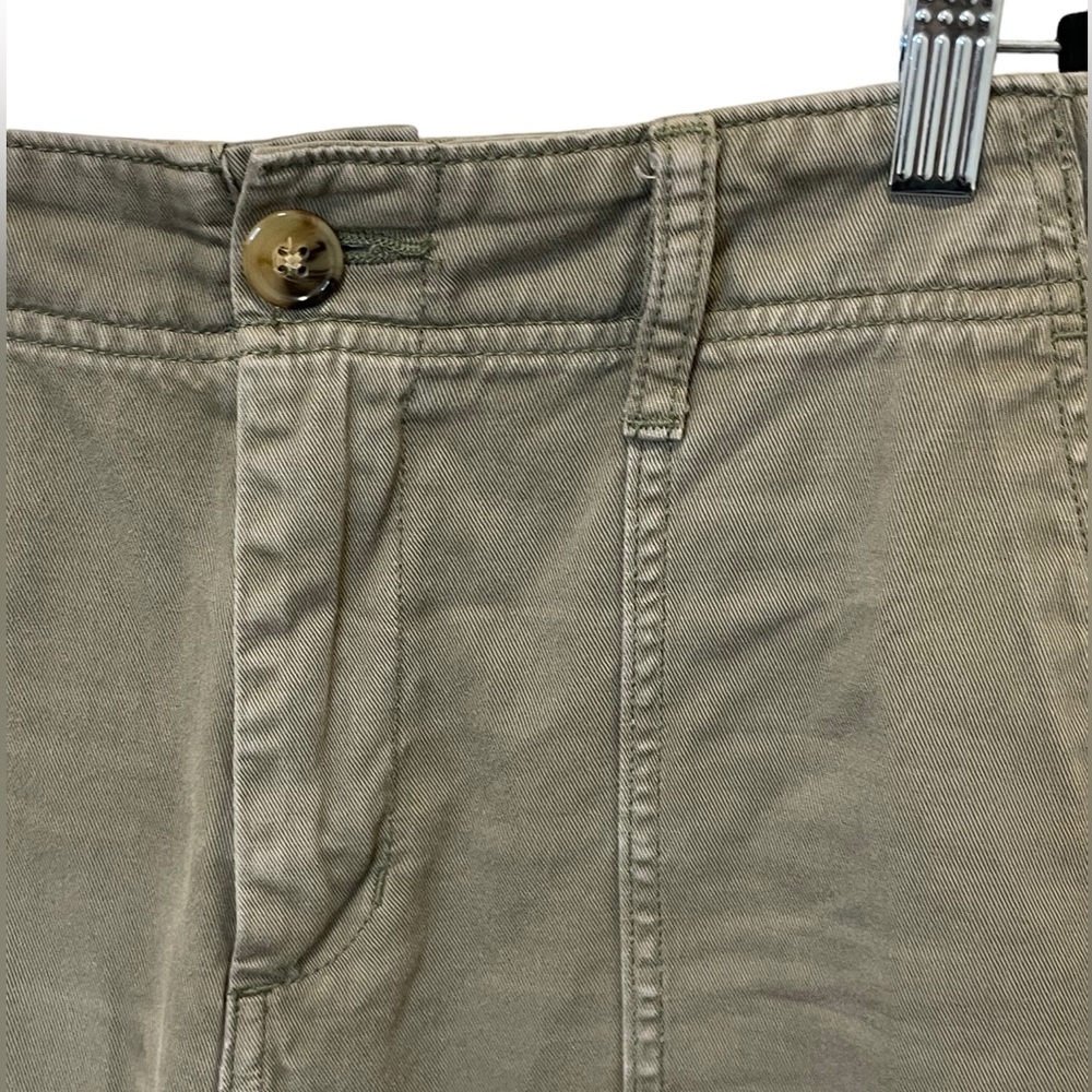 Vince Olive Green Utility Pants Size 8 Cropped Twill Minimalist Casual Luxe - Picture 2 of 5
